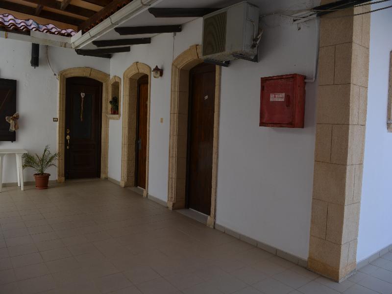 Montes Apartments & Studios Alikanás Exterior foto